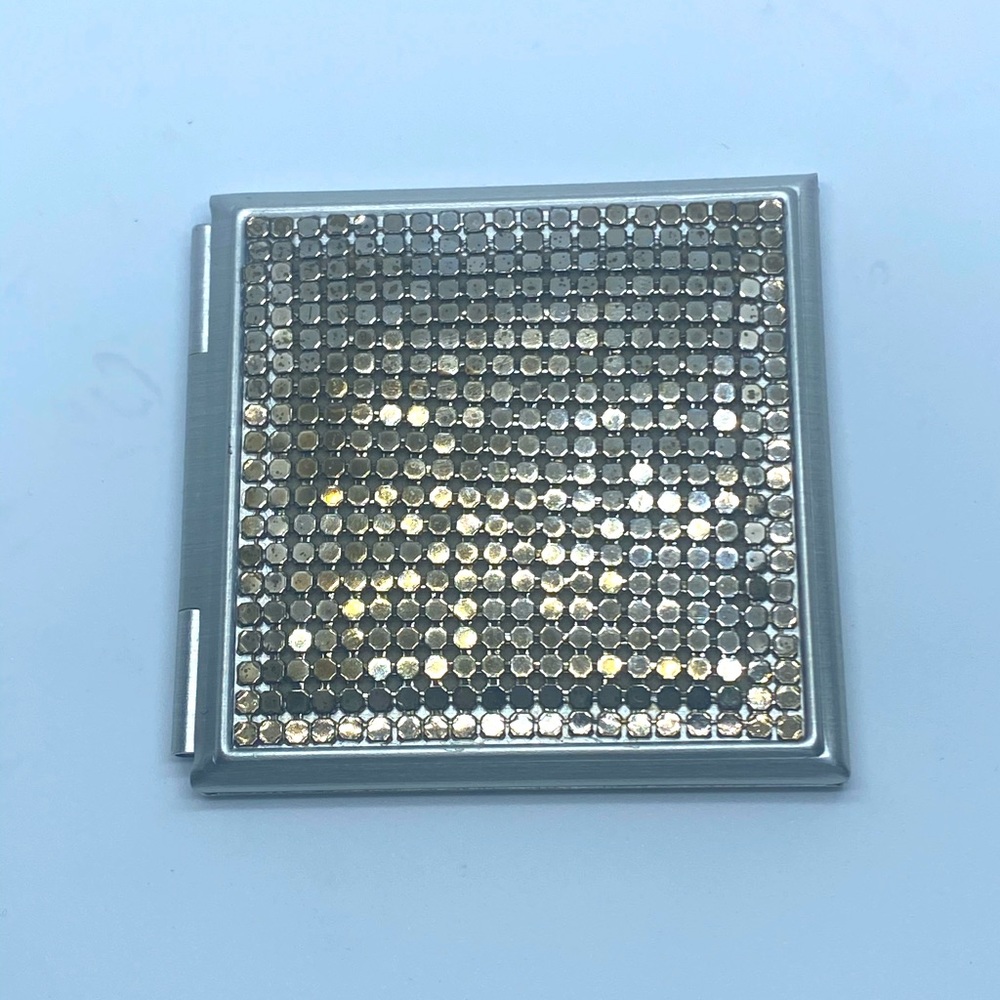 Chain mail Compact mirror